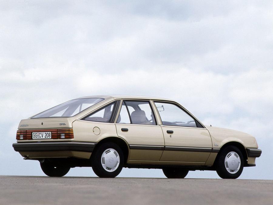 Opel Ascona CC 5-Door 1984 года  (фото 8 из 10)